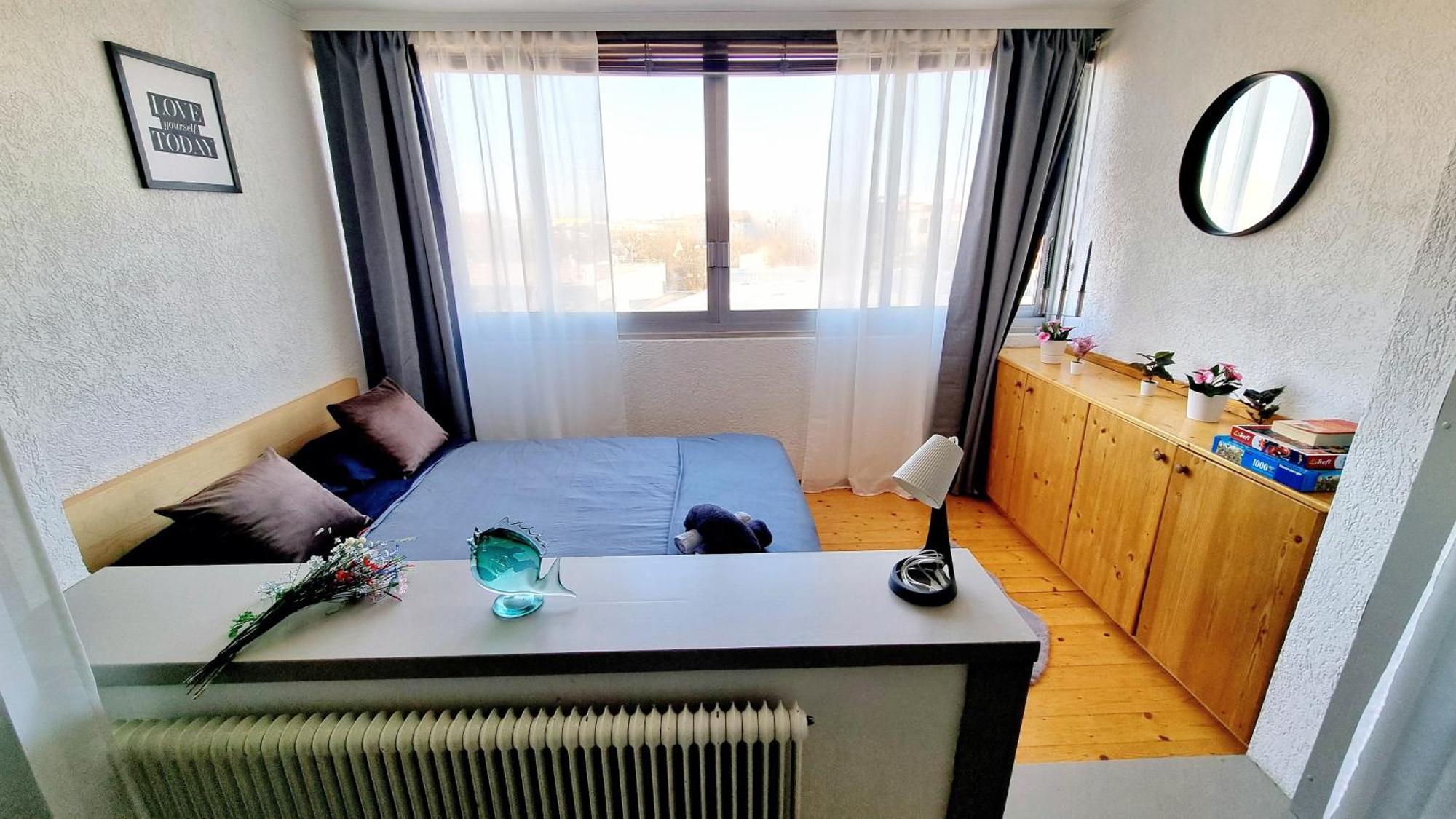 Apartment Smart-schoen-guenstig,naehe U1 & Park And Ride ! Wien