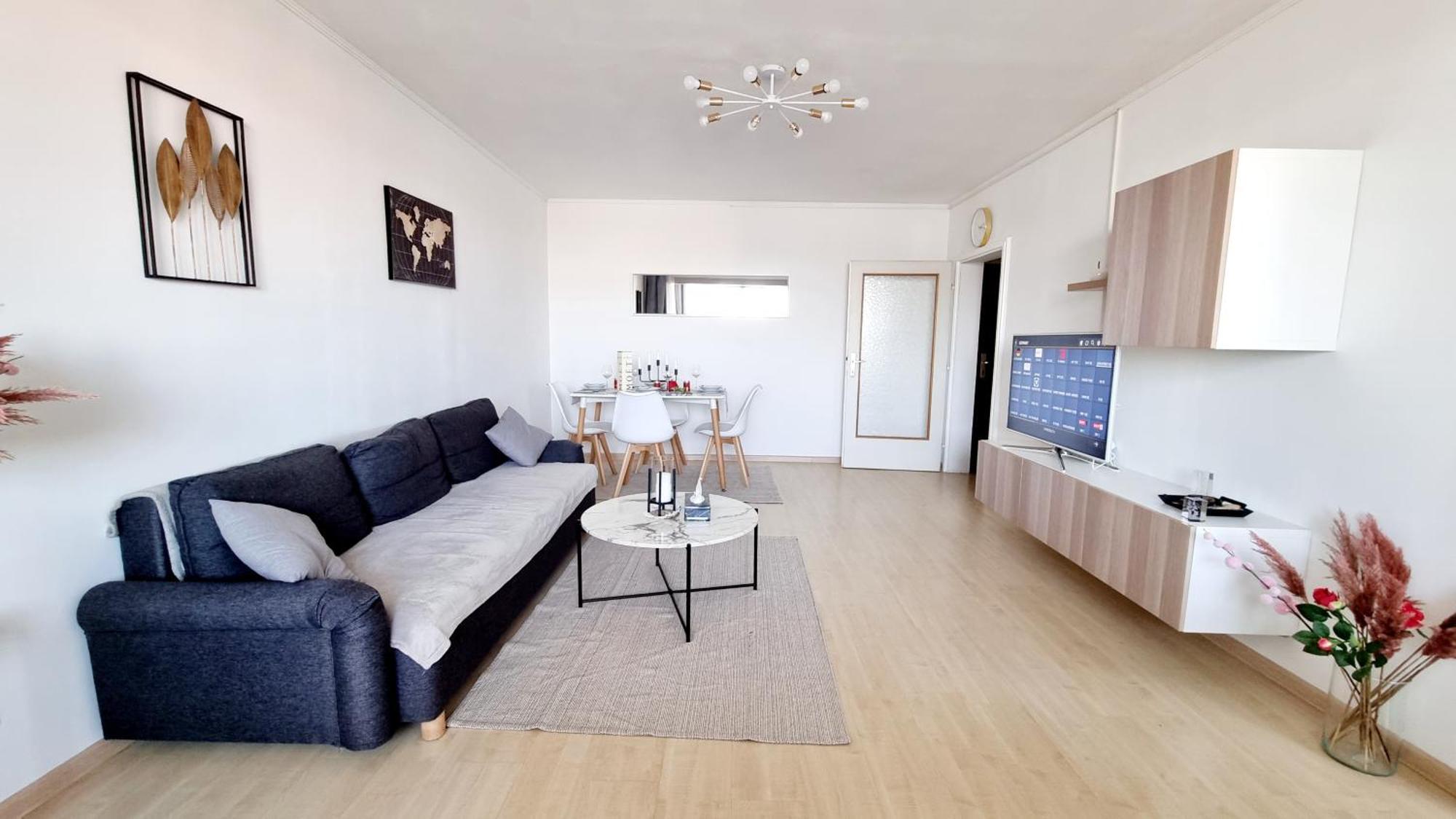 Apartamento Smart-schoen-guenstig,naehe U1 & Park And Ride ! *
